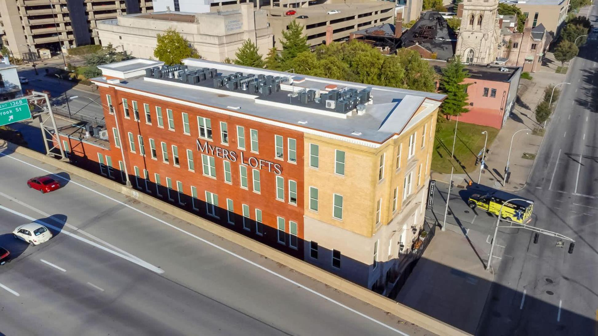 Modern And Cozy 2-br Loft In # 201 Louisville