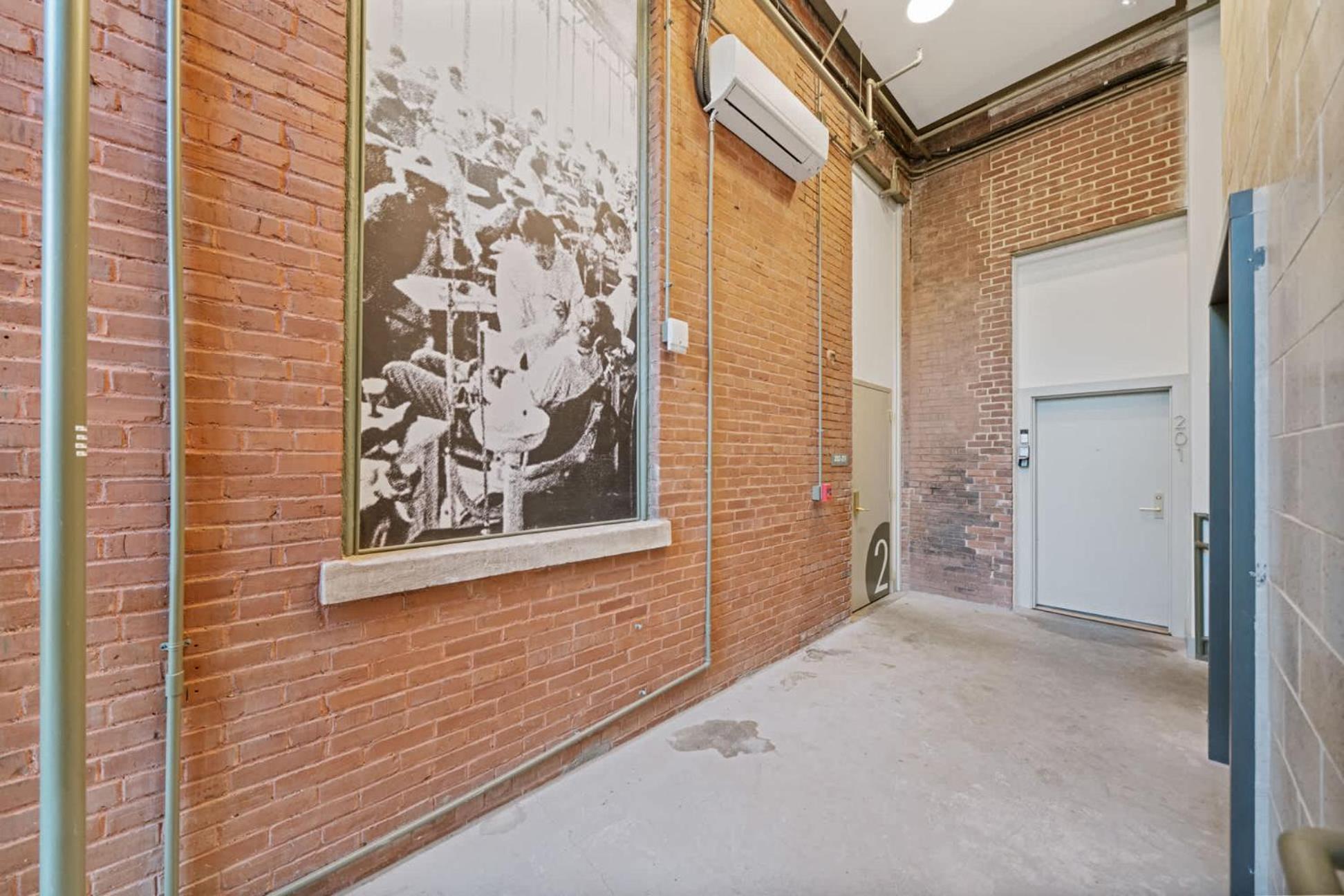 Modern And Cozy 2-br Loft In # 201 *