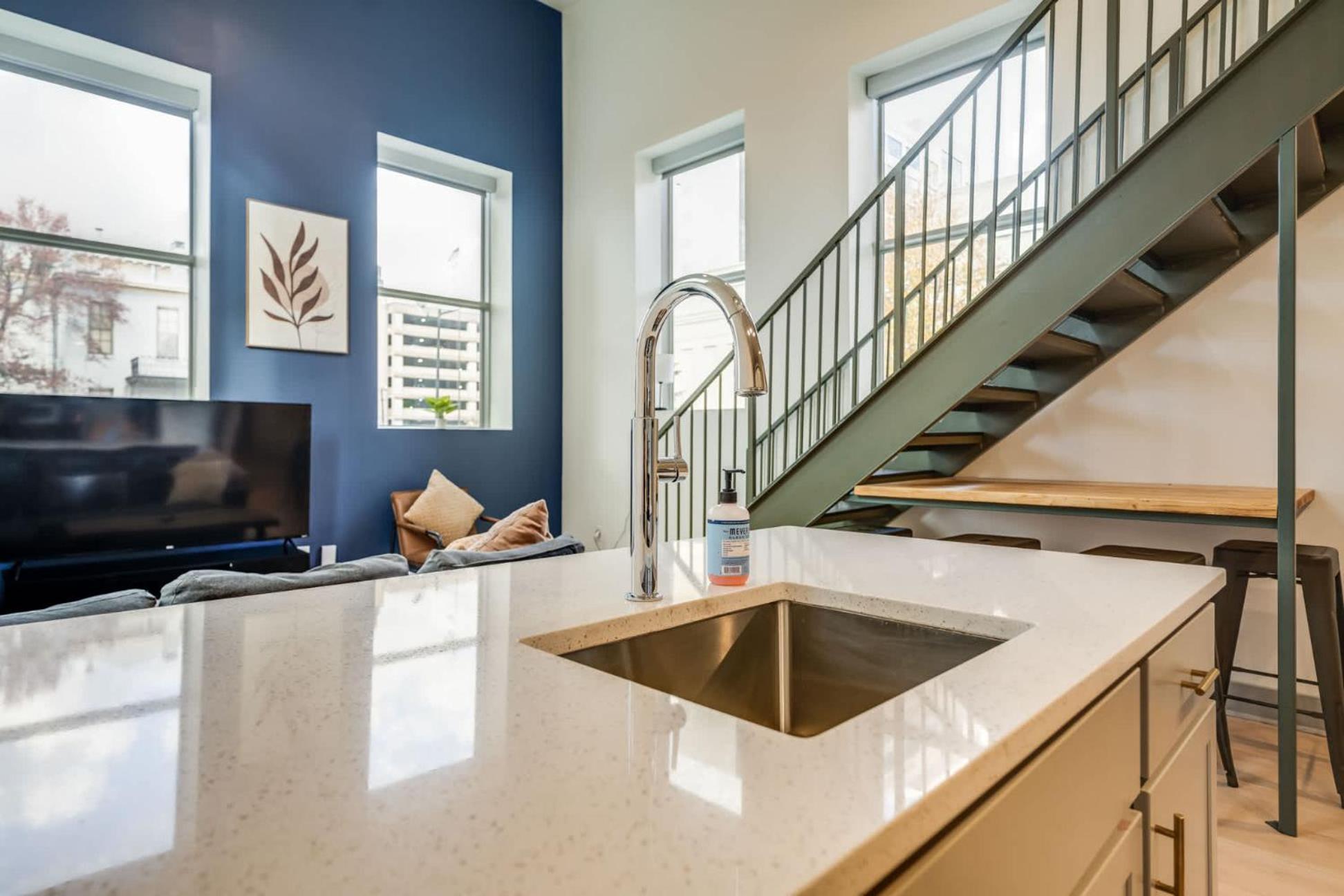 Apartment Modern And Cozy 2-br Loft In # 201 Louisville